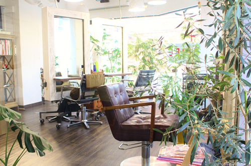 経堂の美容室ハピエルの店内の様子